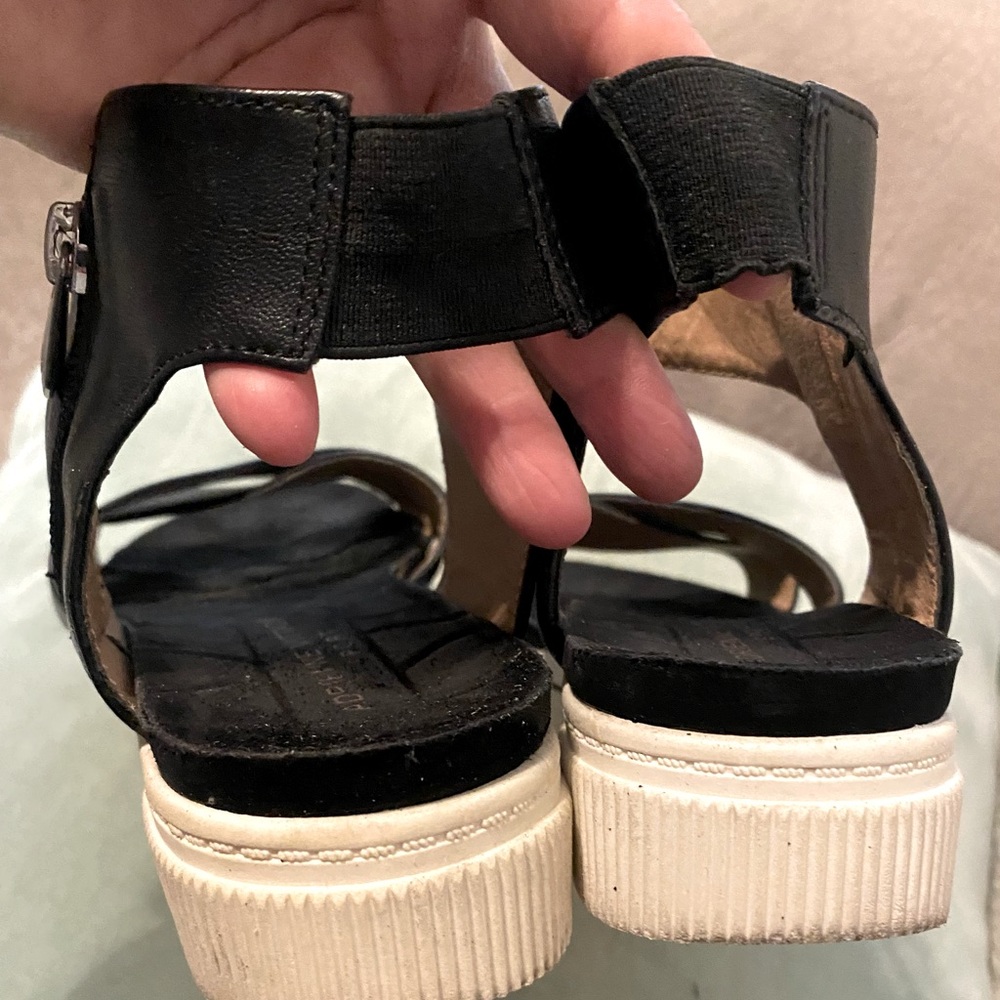 Adrienne Vittadini Sport black wedge sandals - Picture 2 of 4